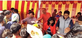 || 21 February 2016 ||Rudra and his family organized a community meal in association with SOUL.